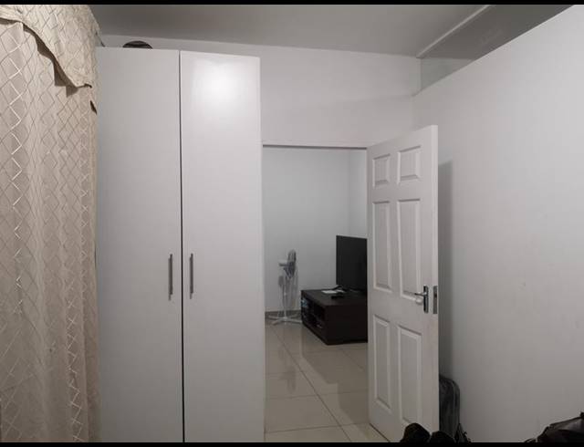 3 BEDROOM APARTMENT FOR SALE IN MONTCLAIR